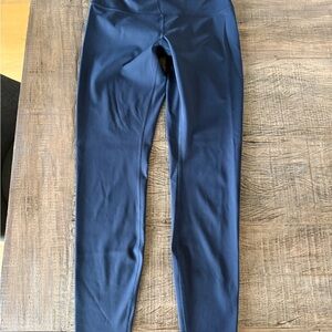 Lululemon Wunder Under Leggings, size 8, 28”